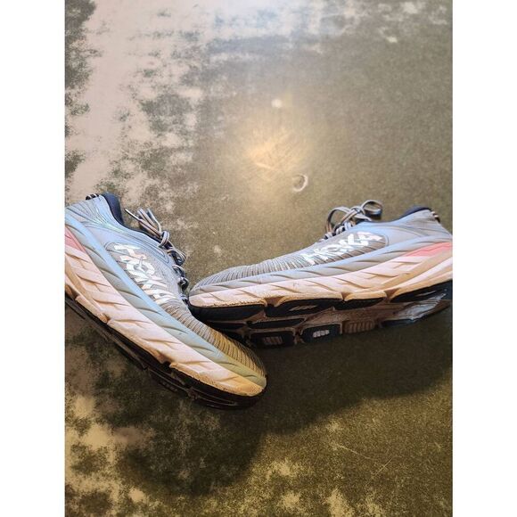 HOKA ONE ONE Bondi 7 Women  Cushioned grey&pink Running Shoes sz 9.5 - Picture 1 of 9